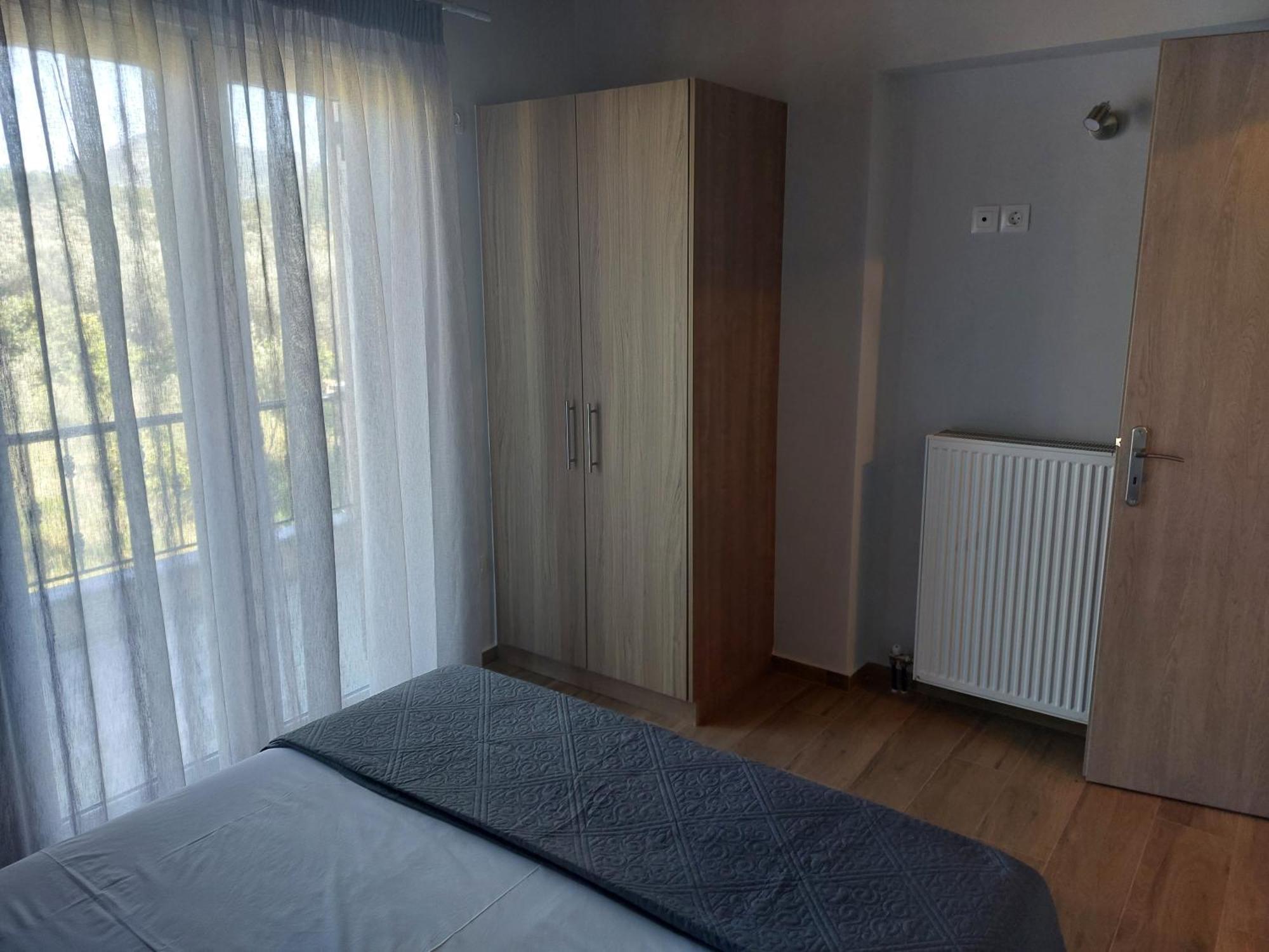 Apartment Kitron